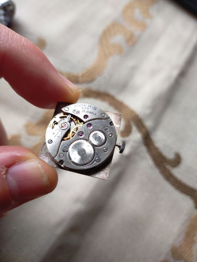 RELOJ MOERIS CUERDA VINTAGE.