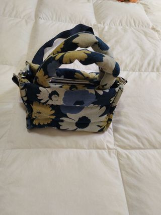 Bolsito de mano y hombro
