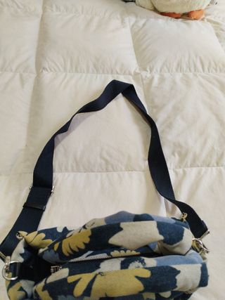 Bolsito de mano y hombro