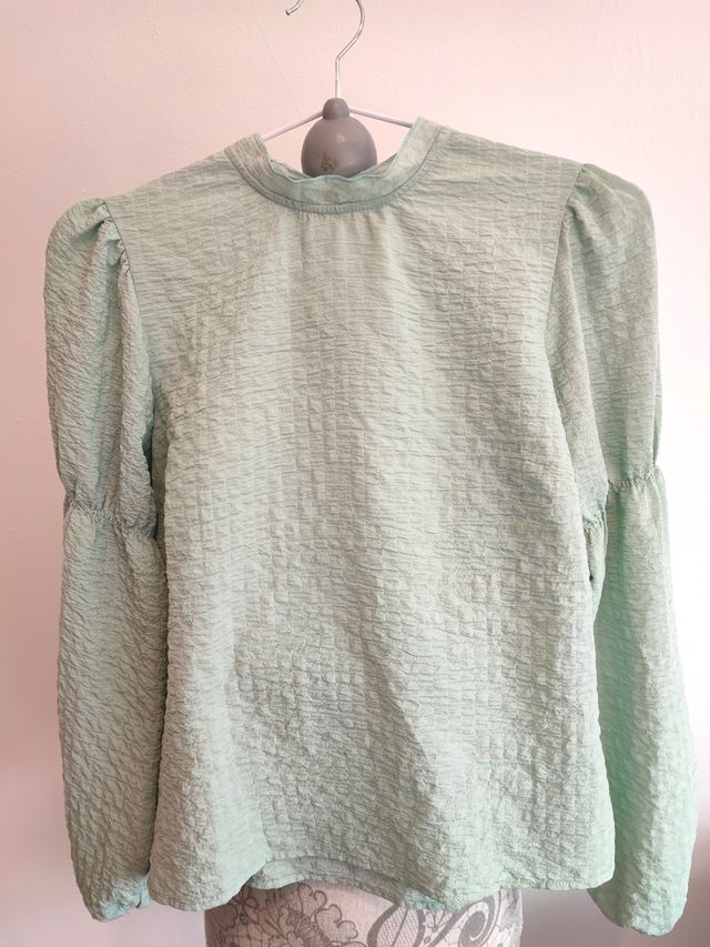 Camiseta manga larga verde pastel
