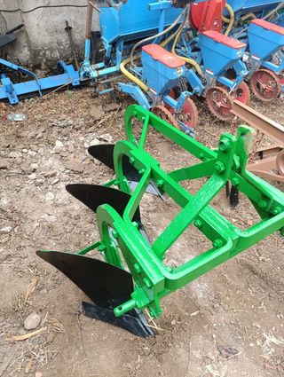 VERTEDERAS PEQUEÑAS