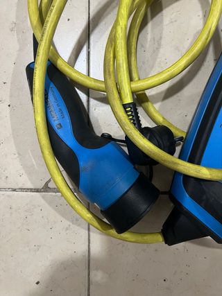 Cargador electrico coche 