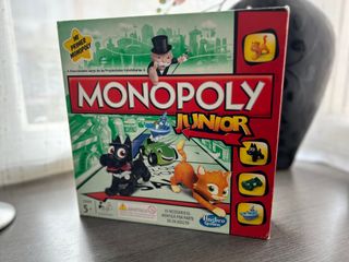 Juego MONOPOLY Junior.