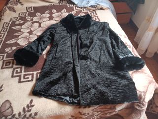 Abrigo largo  astracán negro