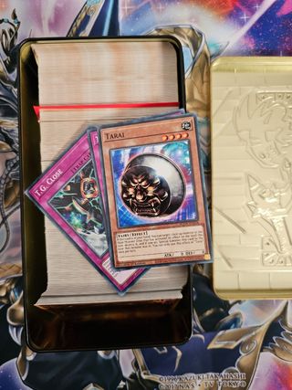 Lata + 1000 cartas yugioh