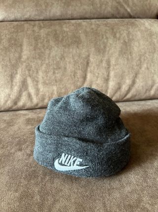 Cappellino Nike grigio