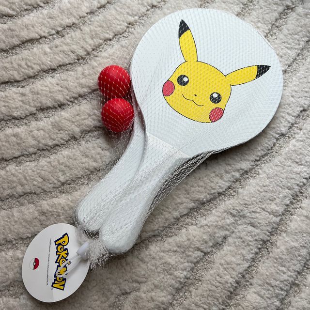 Palas de playa Pikachu sin estrenar ⚡️