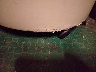 Puff design anni 70 con ruote