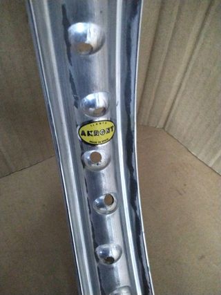 Llanta aluminio Akront 17"