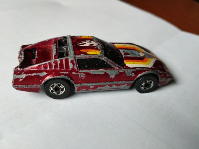 Hot wheels crack UPS