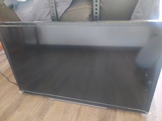 Urgente Televisión NUEVO TOSHIBA CON SOPORTE