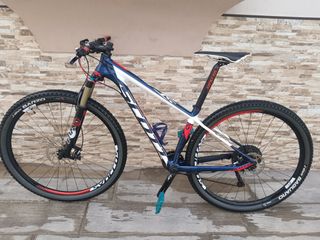 Bicicleta de montaña Scott 29". negociable 