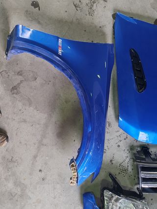 Capo y aletas montero  v80