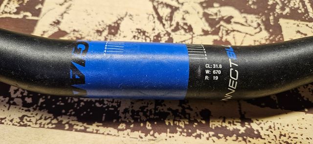 Manubrio mtb Giant 67 cm