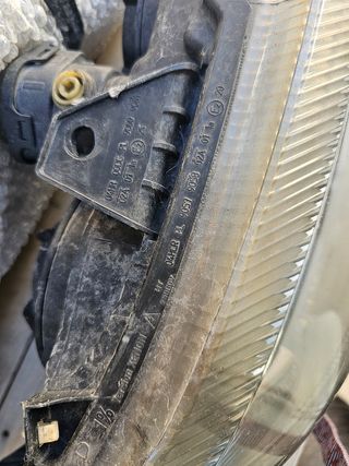 Faros Renault laguna