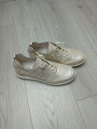 Zapatos mujer blanco/dorado  40