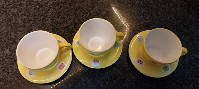 3 tazas de café.
