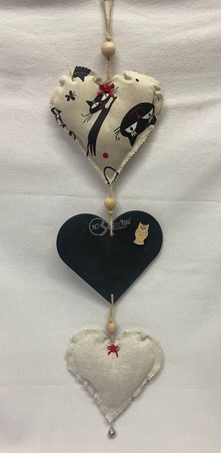 Cuori in stoffa da parete con lavagna