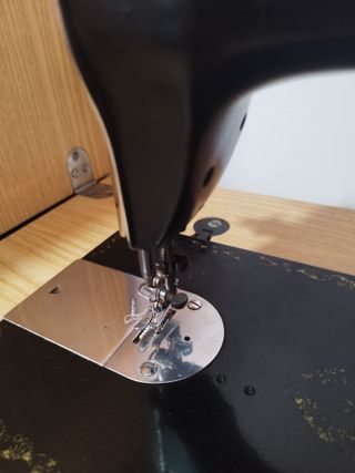 Maquina de coser Alfa