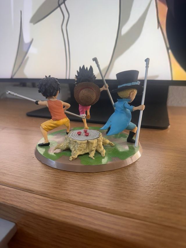 Figura one piece hermanos