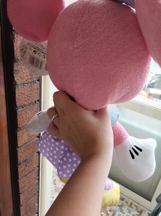 Disney Minnie Mouse che dolce sguardo.