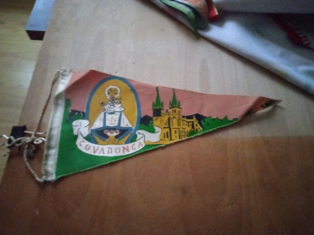 BANDERIN COVADONGA