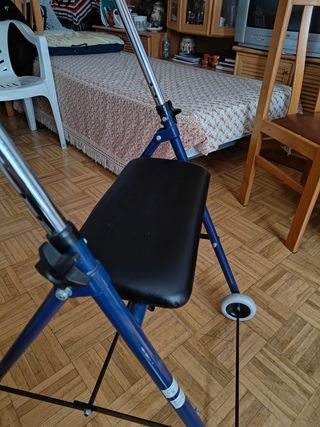 Andador para personas mayores
