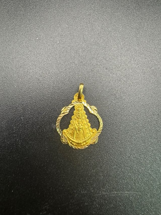 011-03-0083 COLGANTE VIRGEN DEL ROCIO ORO 18K