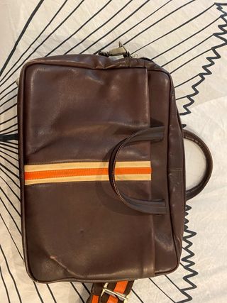Maletín para portátil de cuero