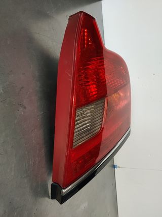 ✅PILOTO TRASERO DERECHO VOLVO S80