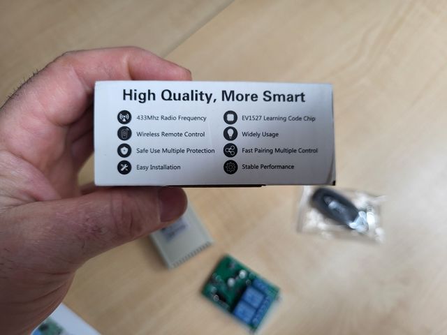 Interruttore radiocomandato 2 canali