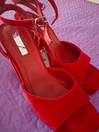 Zapatos rojos