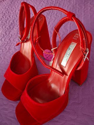 Zapatos rojos