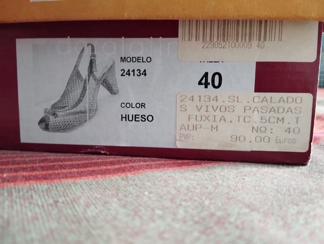 Sandalia piel DORALATINA