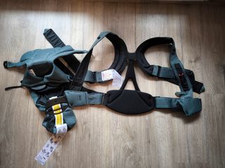 Mochila babybjörn airy mesh 