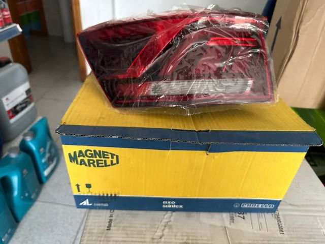 Piloto posterior Magneti Marelli