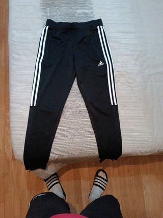 pantalon de chandal Adidas 