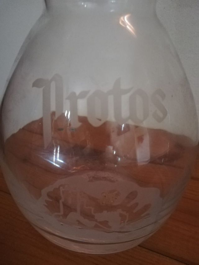 Vendo Decantador de vino marca Protos