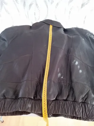 Cazadora oversize de auténtica piel. Vintage