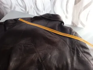 Cazadora oversize de auténtica piel. Vintage