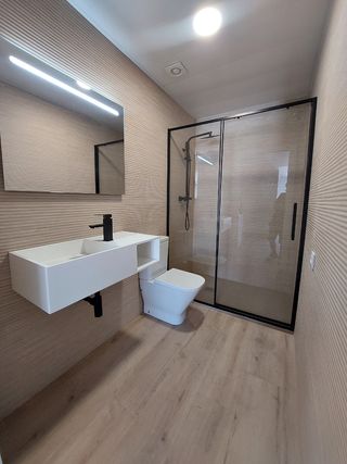 Montaje de muebles, reformas, fontanero