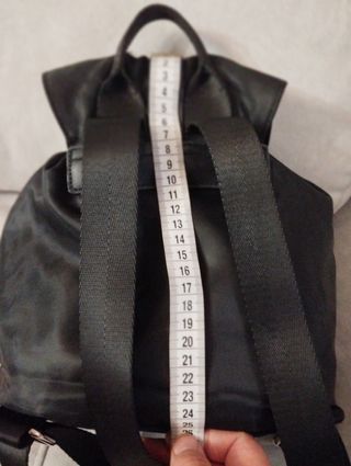 Mochila pequeña negra Inside 
