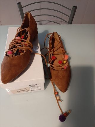 Bailarina pompones. Nuevas. Número 40