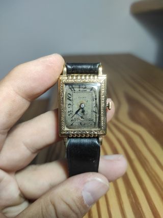 RELOJ TITAN