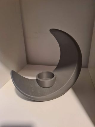 Peça de decoração em forma de LUA NOVO
