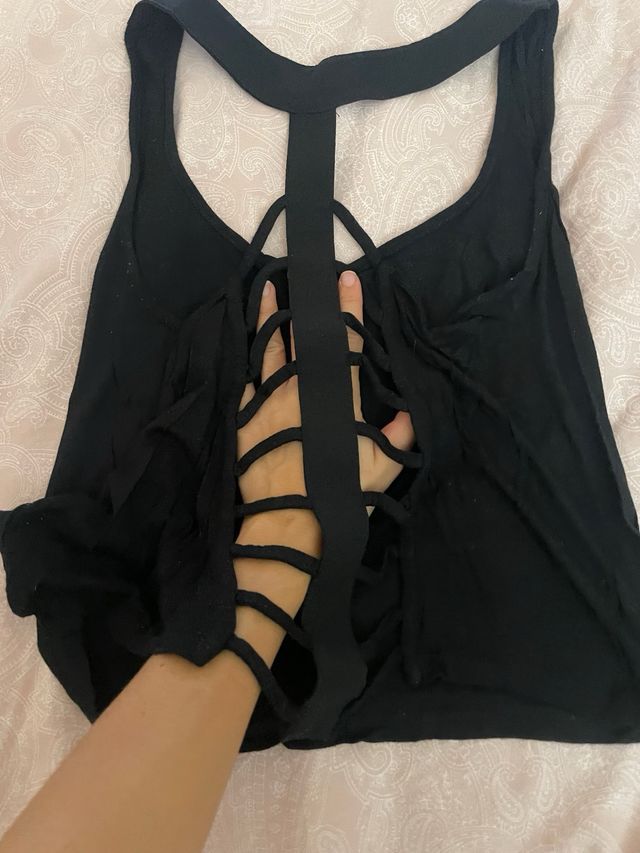 Camiseta negra tirantes