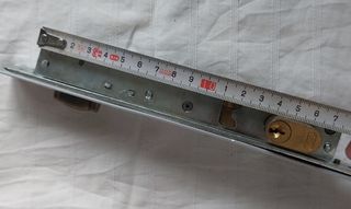 Cerradura para puertas de entrada.