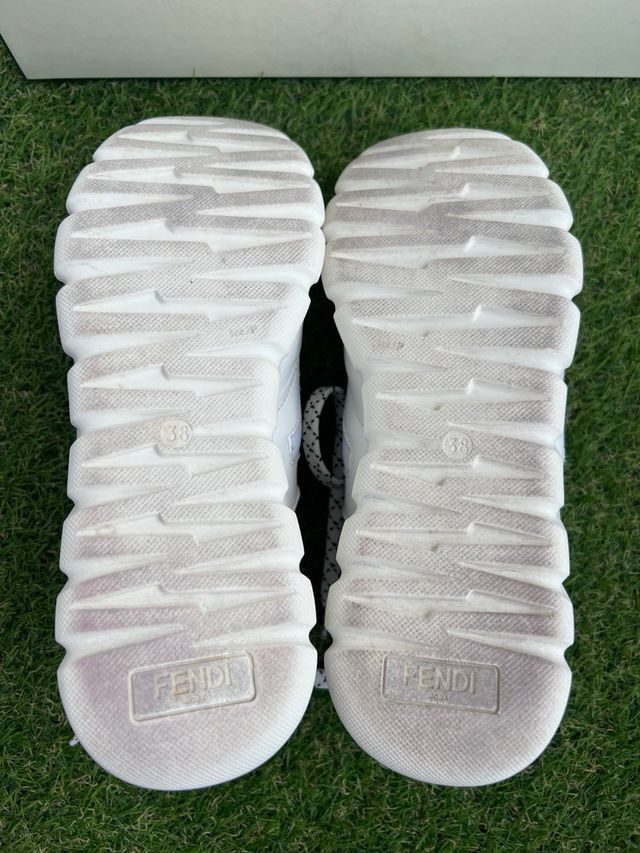 Zapatilla Fendi