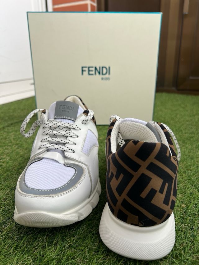 Zapatilla Fendi