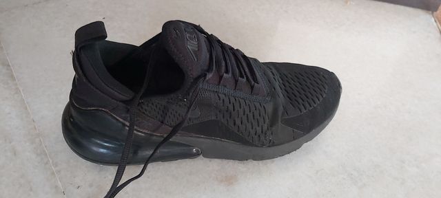 2 paia Nike air 270 e adidas nr 40